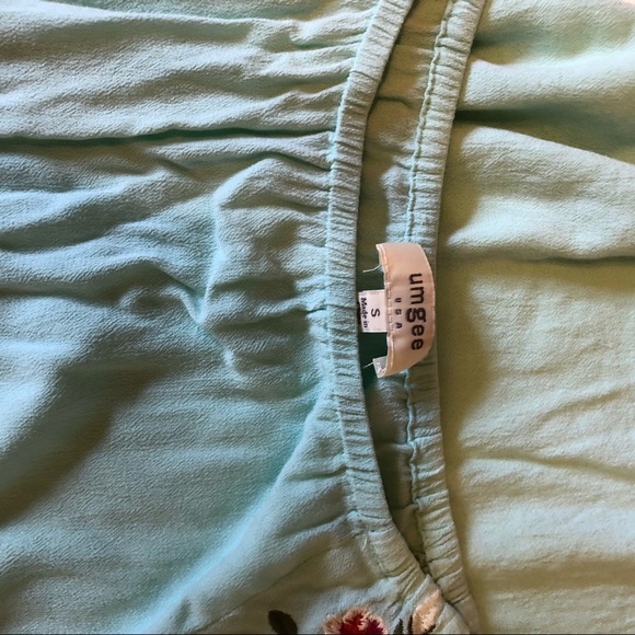 Mint green top - Picture 4 of 5